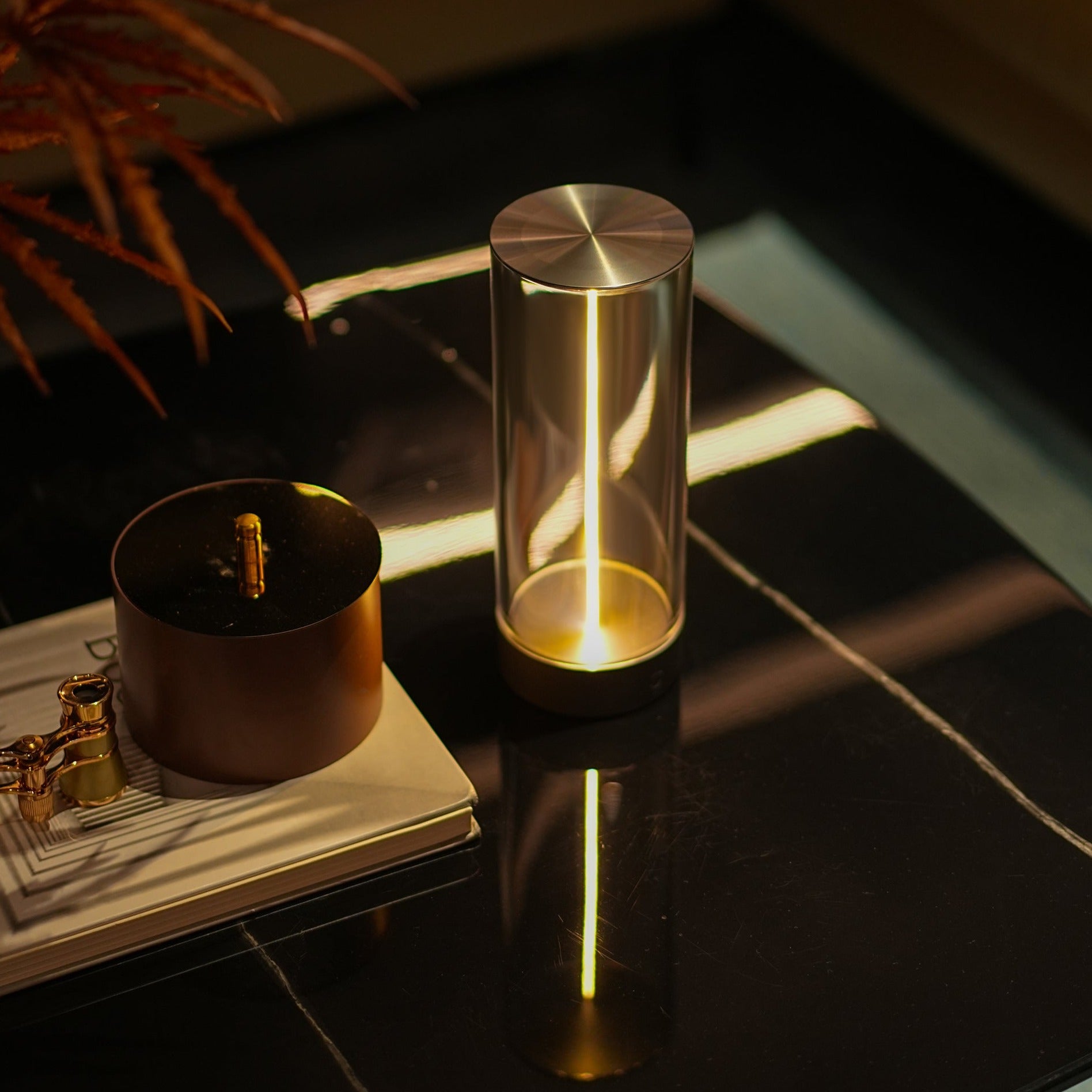 Magnetic LighRay Bar Cylinder | Sleek Modern Illumination