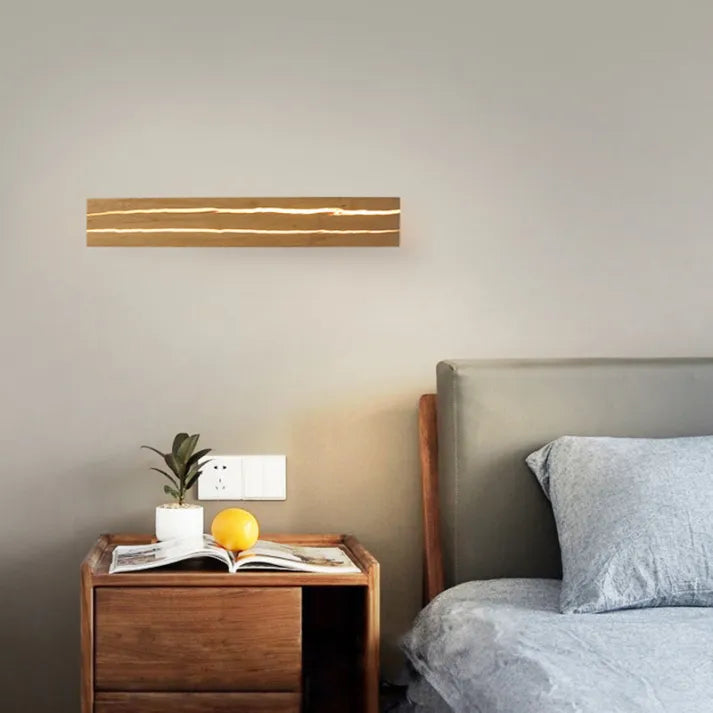 WoodCrack | Wall Light for Natural Elegance