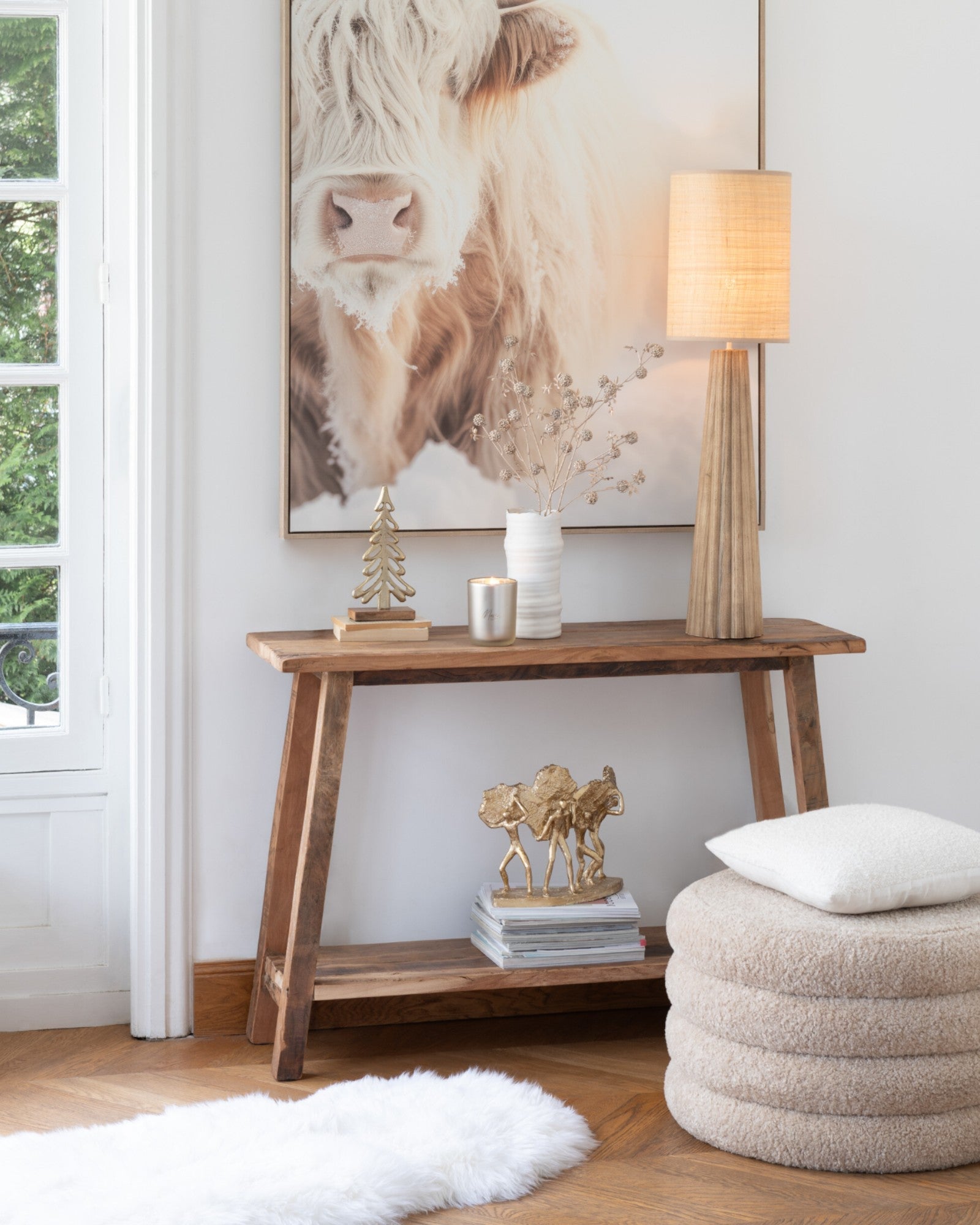 Teddy Luxe Round Pouf - Teddy Fabric Beige - Soft Polyester Stool - Versatile as a Seat or Footrest