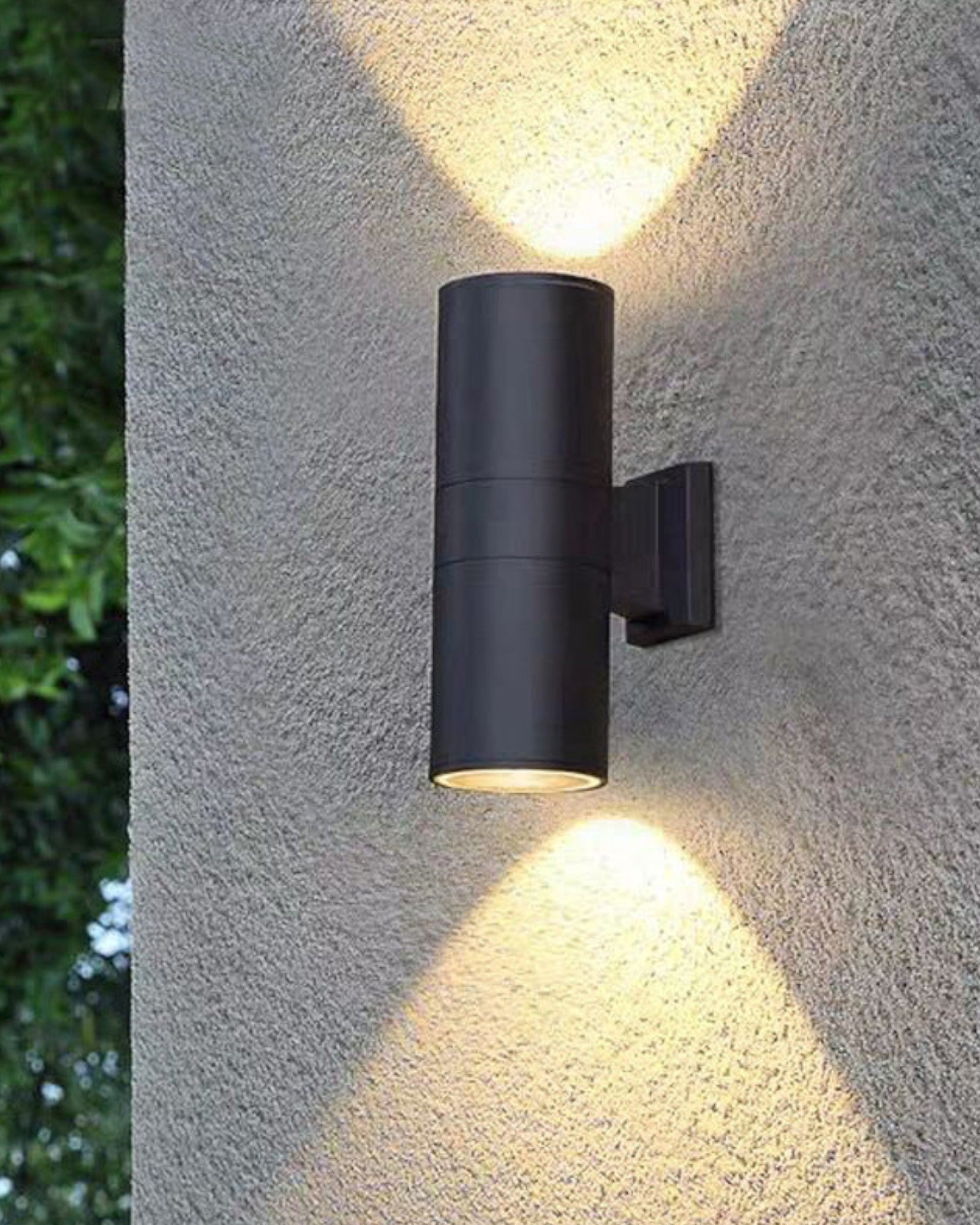 Luna Glow – Modern Small LED – Black Metal Glass – For Halls and Gardens – IP54