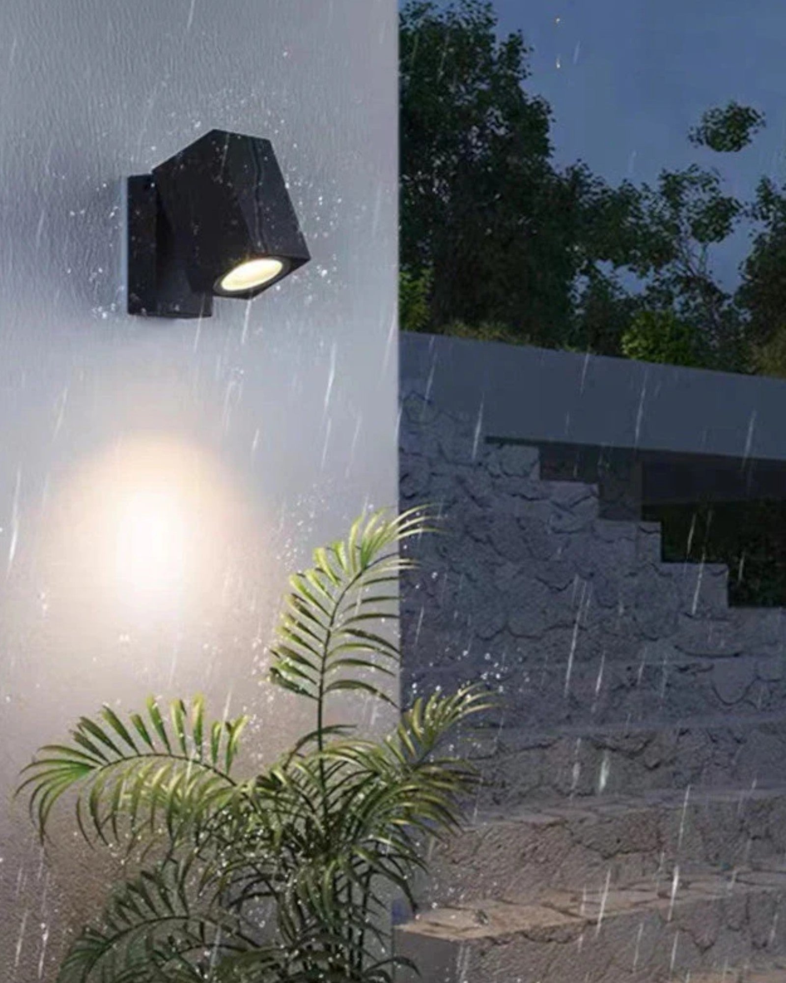 Luna Arc Wall Lamp - Modern Black Outdoor Light made of Metal and Acrylic - IP65, for Garden or Porch