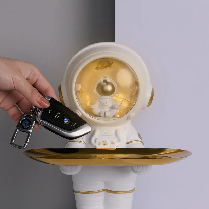 StellarArt - Creative Astronaut Decoration