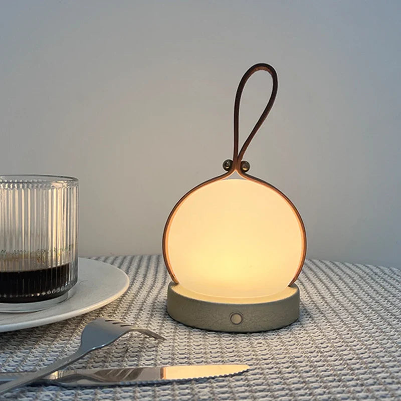 AmbientGlow - Wireless Lantern Table Lamp