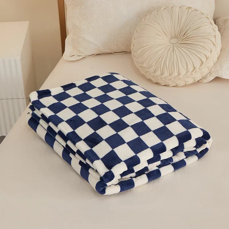 ClassicComfort - Trendy Checkerboard Blanket