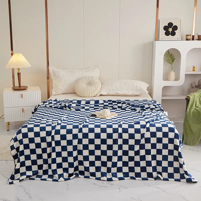 ClassicComfort - Trendy Checkerboard Blanket