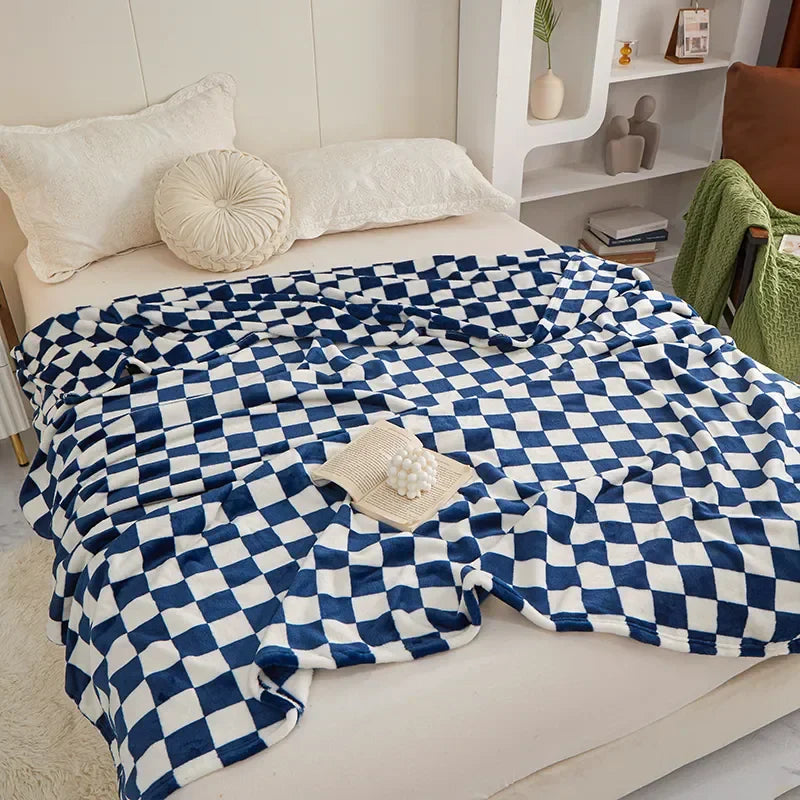 ClassicComfort - Trendy Checkerboard Blanket