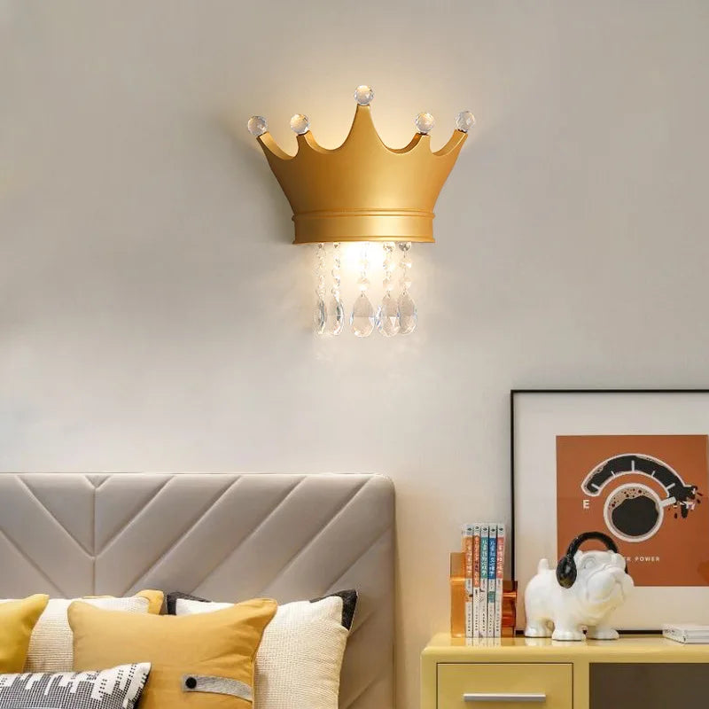 LuminaGlimmer - Crown Wall Sconce