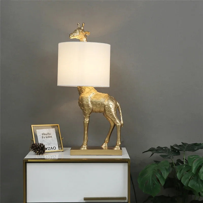 SavannaGlow - Giraffe Resin Table Lamps