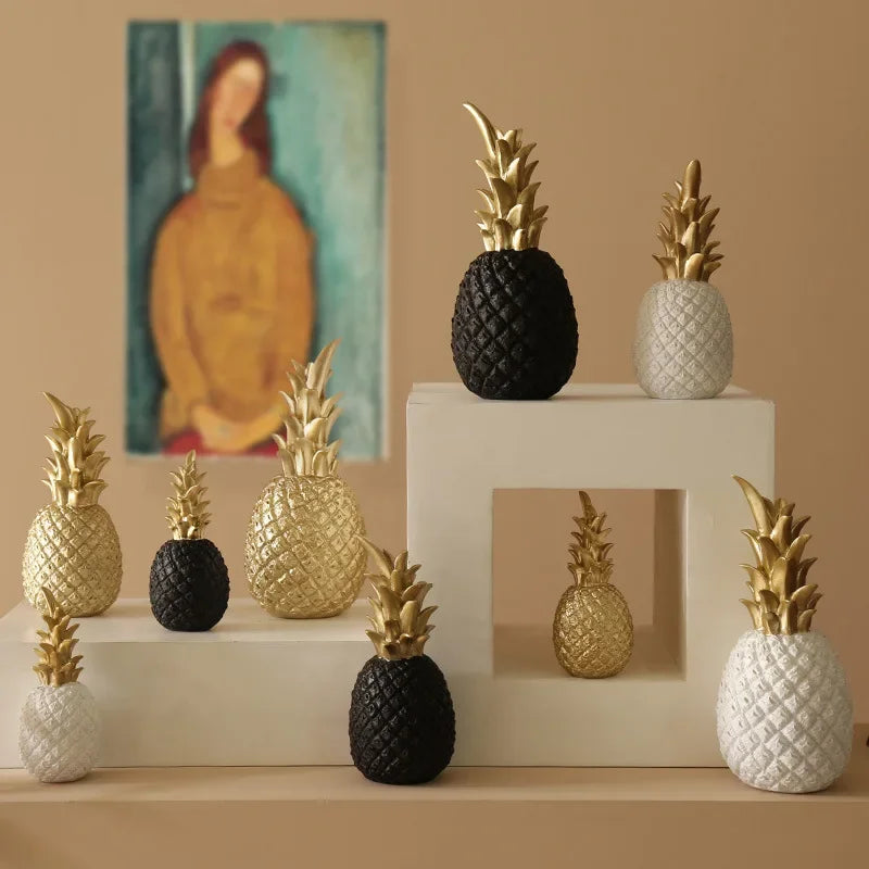 LumiPine - Gold Pineapple Home Decor