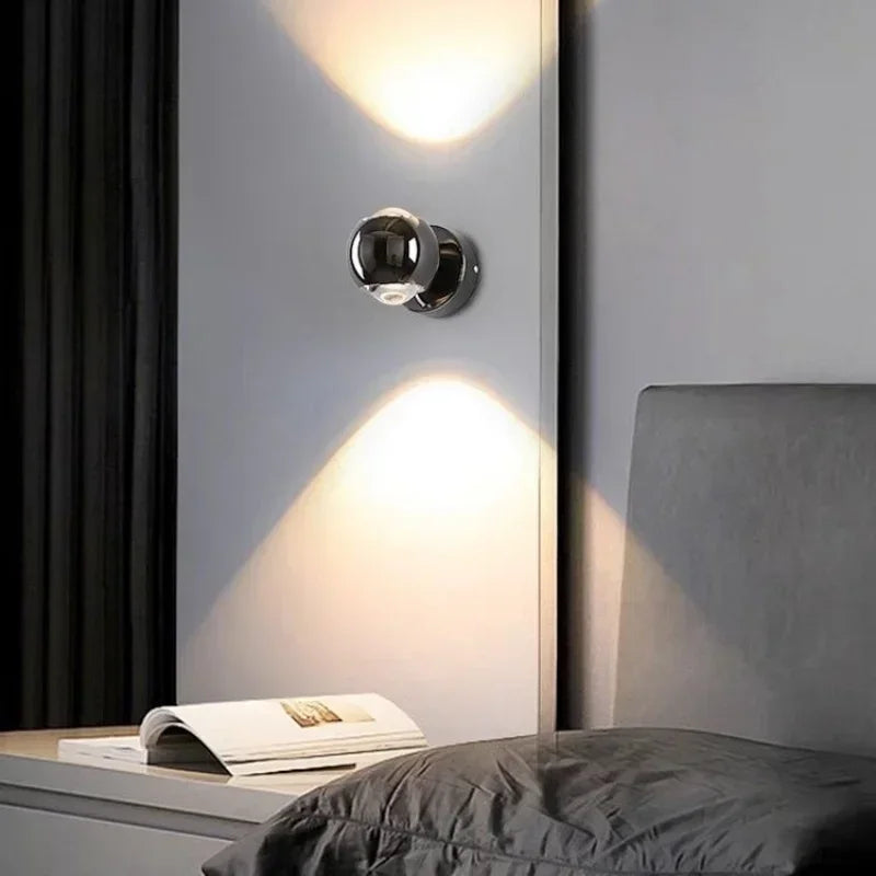 Rotatable double-sided wall lamp