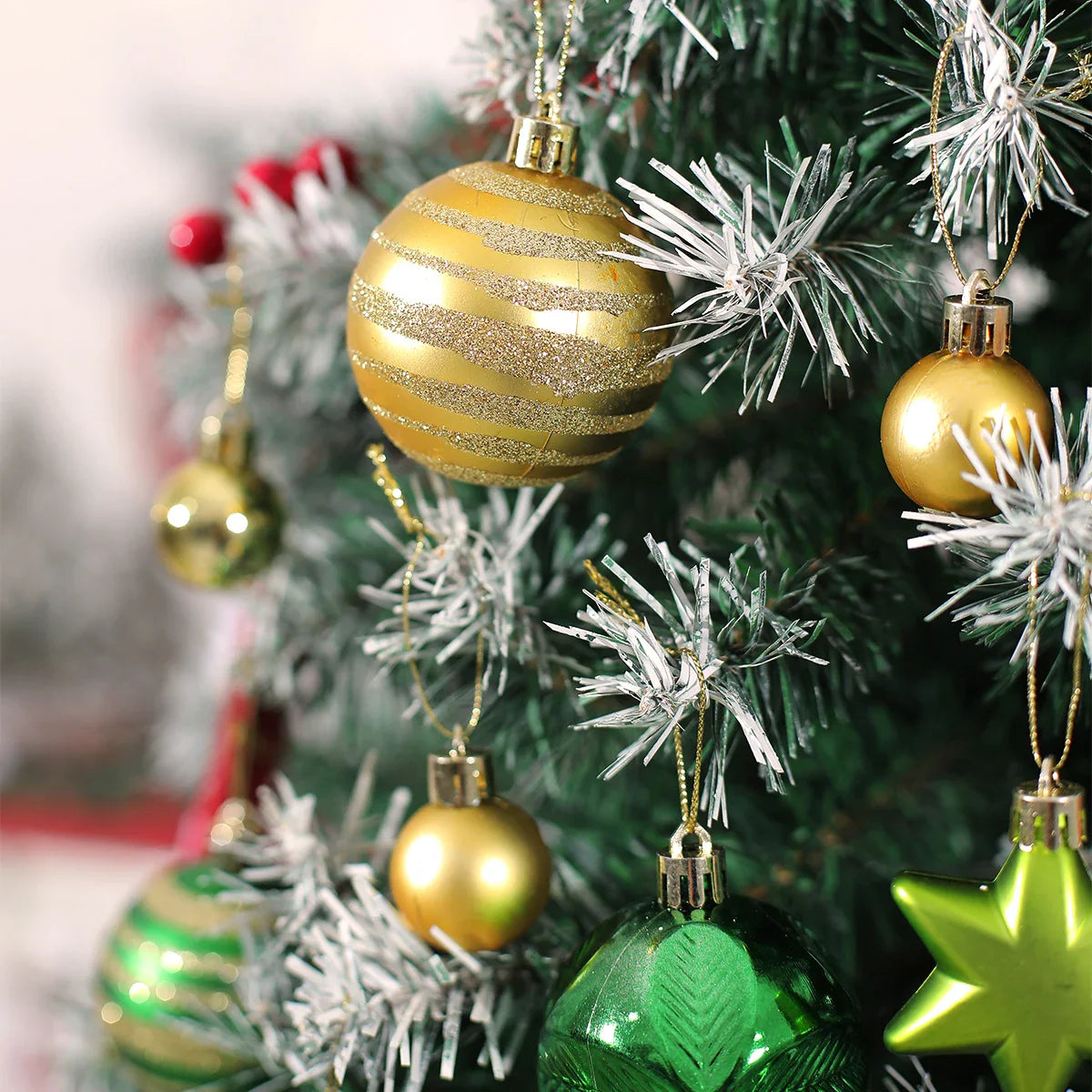 TwinkleTree | Christmas Tree Ornament Balls