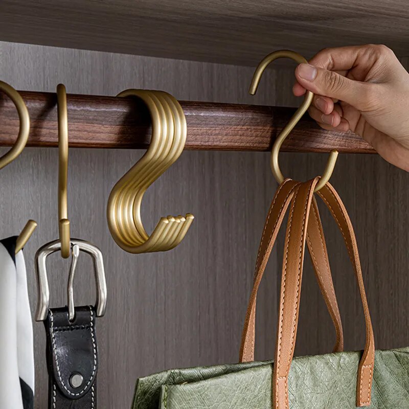 GripMaster - Premium Hooks | Stylish Durable Wall Hanging Solution