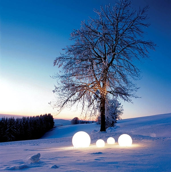 Solar Spherical Garden Light | Weatherproof, 16 Colors, Remote Control