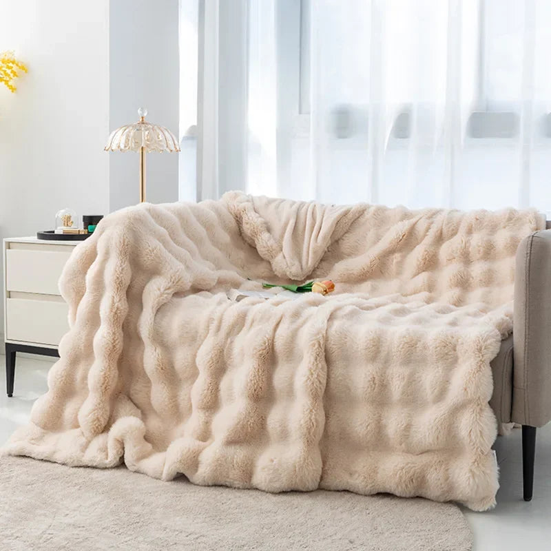 FuzzyComfort | Plush Blanket