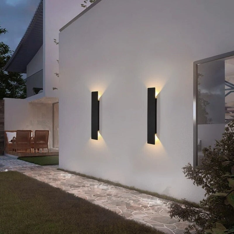 StreamLine - Weather-Resistant Wall Lamps | Durable Outdoor Lighting for All Seasons